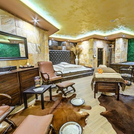 Villa Dea & Villa Ina - Villas & Spa Park In 韦林格勒 外观 照片